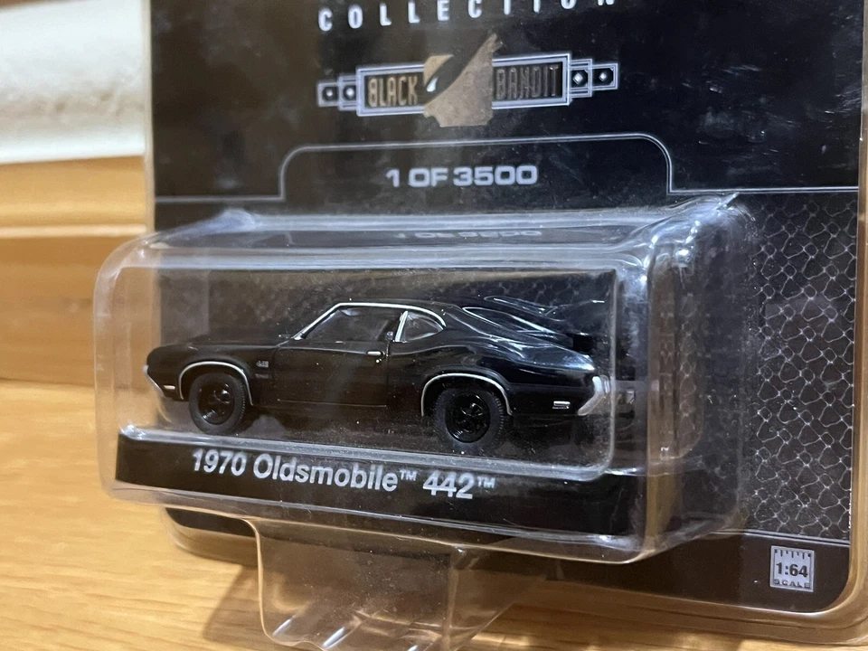 Greenlight Black Bandit Series 5 1970 Oldsmobile 442 Low #0808/3500 Very Rare!!! - Image 3 of 4