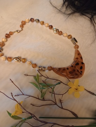 Vintage Animal Print Beaded Necklace 17 Inches - Picture 3 of 4