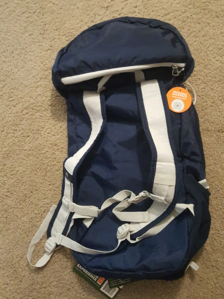 Mochila Gainesville Ozark Trail 28 litros de capacidad nueva con etiquetas  Foto 2 de 4