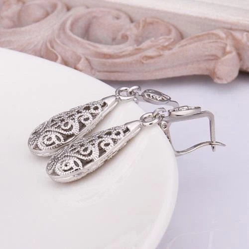 Старинный стиль великолепный 18K белое золото заполненное филигранный капли серьги винтажный вид - Изображение 2 из 3