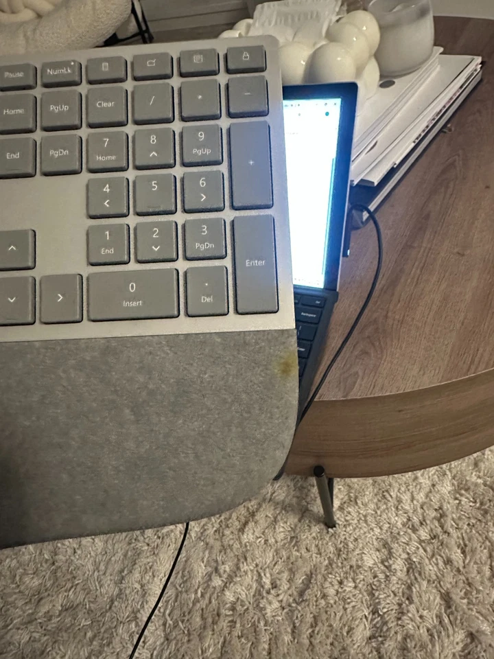 Teclado Ergonómico Microsoft Surface - Inalámbrico Bluetooth Gris MN Modelo 1786 Foto 2 de 4