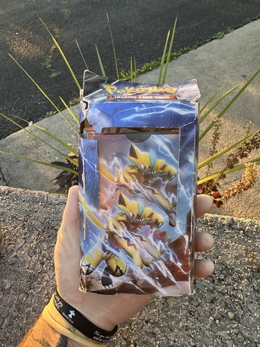 Pokémon Zeraora V - V Battle Deck