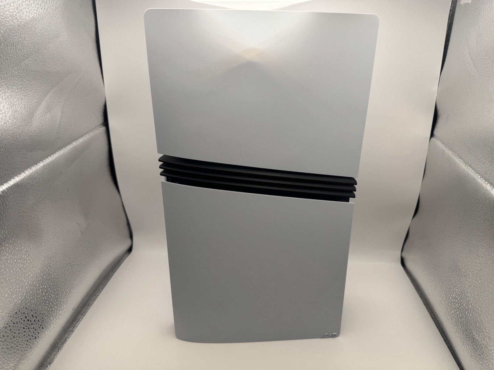 Sony PlayStation 5 Pro (PS5 Pro) - 2TB - Digital Console - White - 1 Controller