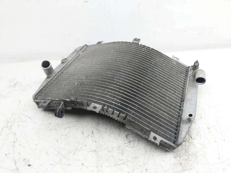 Radiador Kawasaki ZZR 600 06 Foto 3 de 4