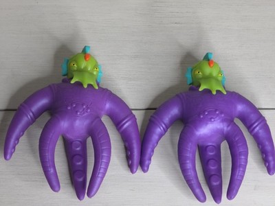 Moose Heroes of Goo JIT Zu Galaxy Attack Bomb Power Air VAC Orbitox Figure (2)