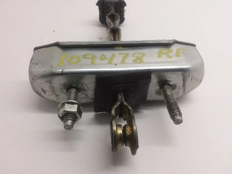 1999-2001 Isuzu VehiCROSS RH Passenger Right Front Door Check Arm Stop - Imagen 4 de 4