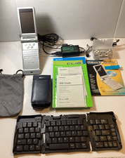 Vtg. SONY CLIE PDA PEG NR70V/U/Stylus,Charger,Fold-up Keyboard More/Works