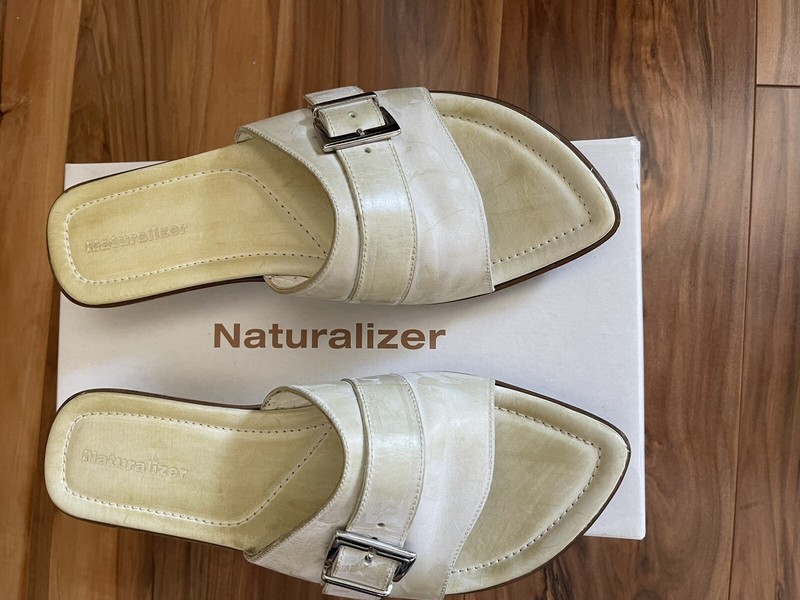 naturalizer sandals 9