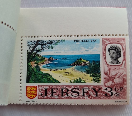 Jersey Postage Stamps militia 20p booklet 1975, mint condition - Picture 3 of 4