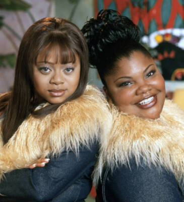 Countess Vaughn Mo'Nique in The Parkers 1999 Old Television Show Photo 5