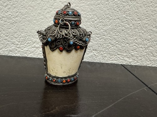 Vintage Tibetan Reproduction Brass Snuff Bottle w/Turquoise & White Stone NO TOP - Picture 9 of 15