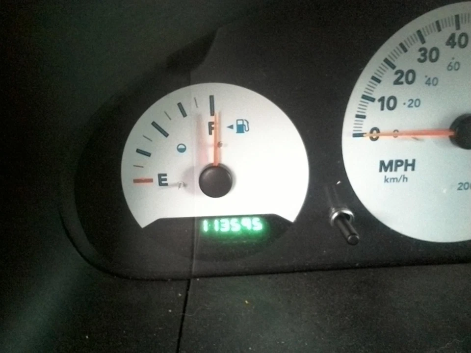 Motor de arranque usado se adapta a: Chrysler Town & Country 2005 pin conector tipo estrecho Foto 4 de 4