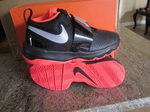 nike team hustle d8 jdi