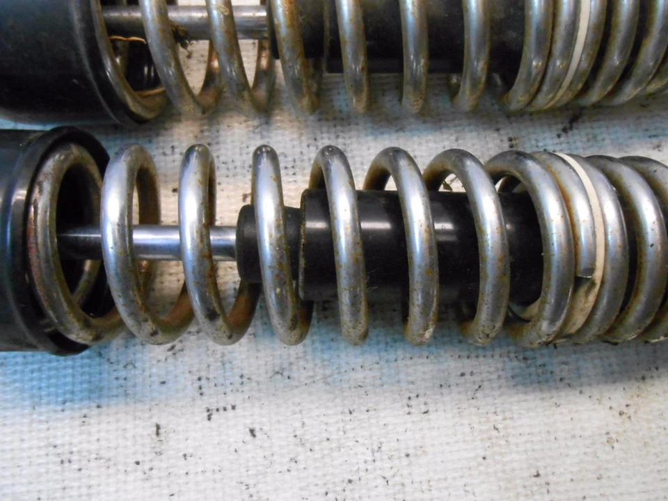 1978 铃木 GS750 一对可调节弹簧垫 78 GS 750 — 第 4/4 张图片