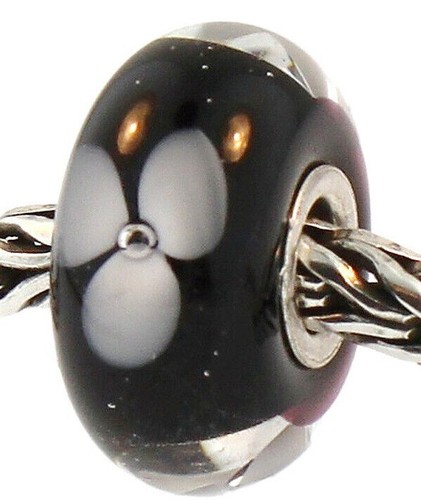 TROLLBEADS White Flower 61302 Retired White Flower Glass Sterling Silver 61302 - Picture 4 of 18