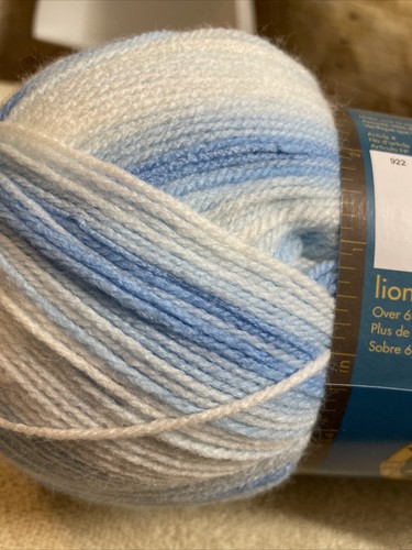 Lion Brand Ice Cream Big Scoop Yarn Blueberry 10oz 1117yd Acrylic - Picture 4 of 4
