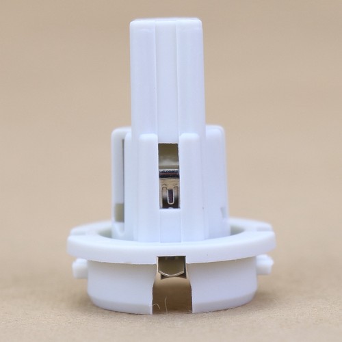 1PCS 63216943037 For BMW Rear Turn Signal Lamp Socket X5 740i 750i xDrive 740Li - Picture 2 of 6