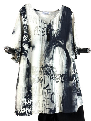 CHALOU SHIRT A-Form Schwarz-Grau-Print mit Schrift- und Farbverläufen  Gr. 54