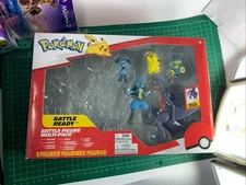 POKEMON BATTLE READY BATTLE FIGURE MULTI-PACK DELUXE ACTION 8 FIGURES BRAND NEW
