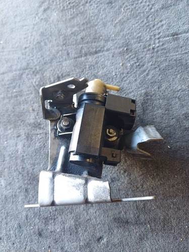 BMW 5 F10 F11 2013 Benzin 300kW Turbolader Druckwandler Magnetventil 7626350