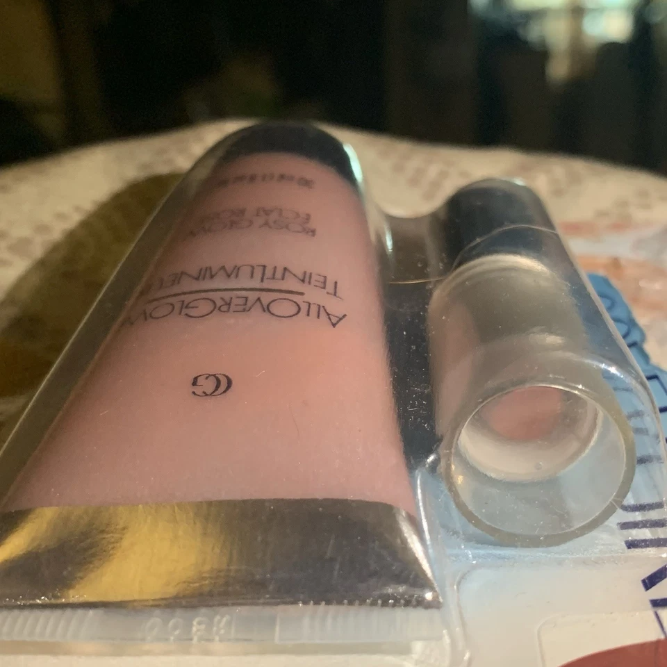 COVERGIRL All Over Glow ROSY GLOW & Praline Lipstick Set old stock NIB - Image 2 of 4