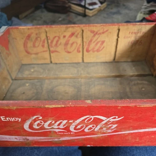 1976 Vintage Coca-Cola Coke Red Wooden Bottle Crate Box Temple Chattanooga Stamp