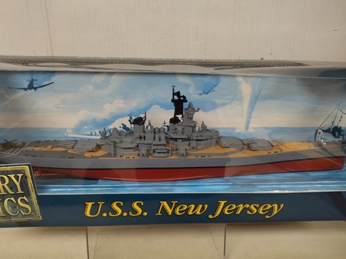 ACORAZADO BB-62 USS NEW JERSEY WW 2 1:700 GEARBOX - Bild 2 von 3