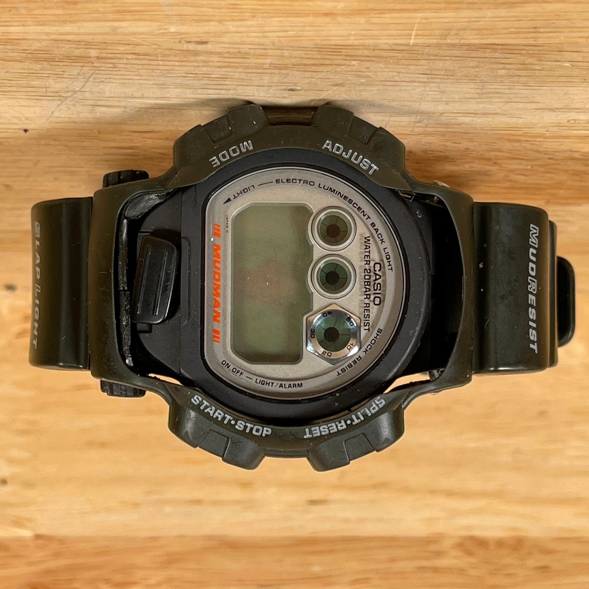 Vintage Casio G-Shock Mudman DW-8400 Men's Digital Dial Vintage Casio G-Shock Mudman DW-8400 Men's Digital Dial