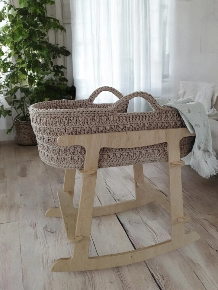 Cesta Baby Moses XL tejida a mano Little Sprouts & Mommy con colchón. Foto 4 de 4