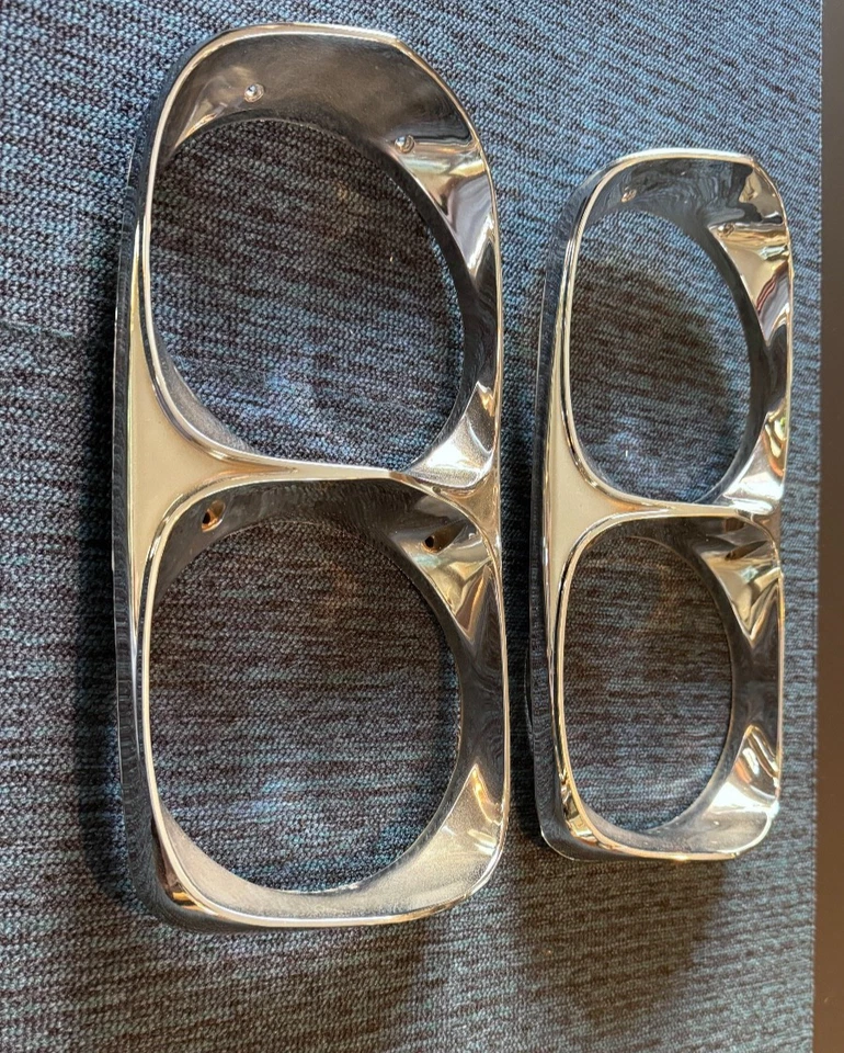 Pontiac Bonneville 1966, biseles de faros Catalina #9782758 - par original OEM Foto 2 de 4