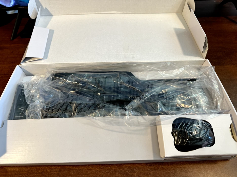 Kensington Pro Fit Wireless Media Desktop Set Mouse & Keyboard Combo Black - Image 2 of 2