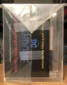 Lego Supergirl Minifigure - DC Fandome - SDCC 2020 Exclusive in Protective Case