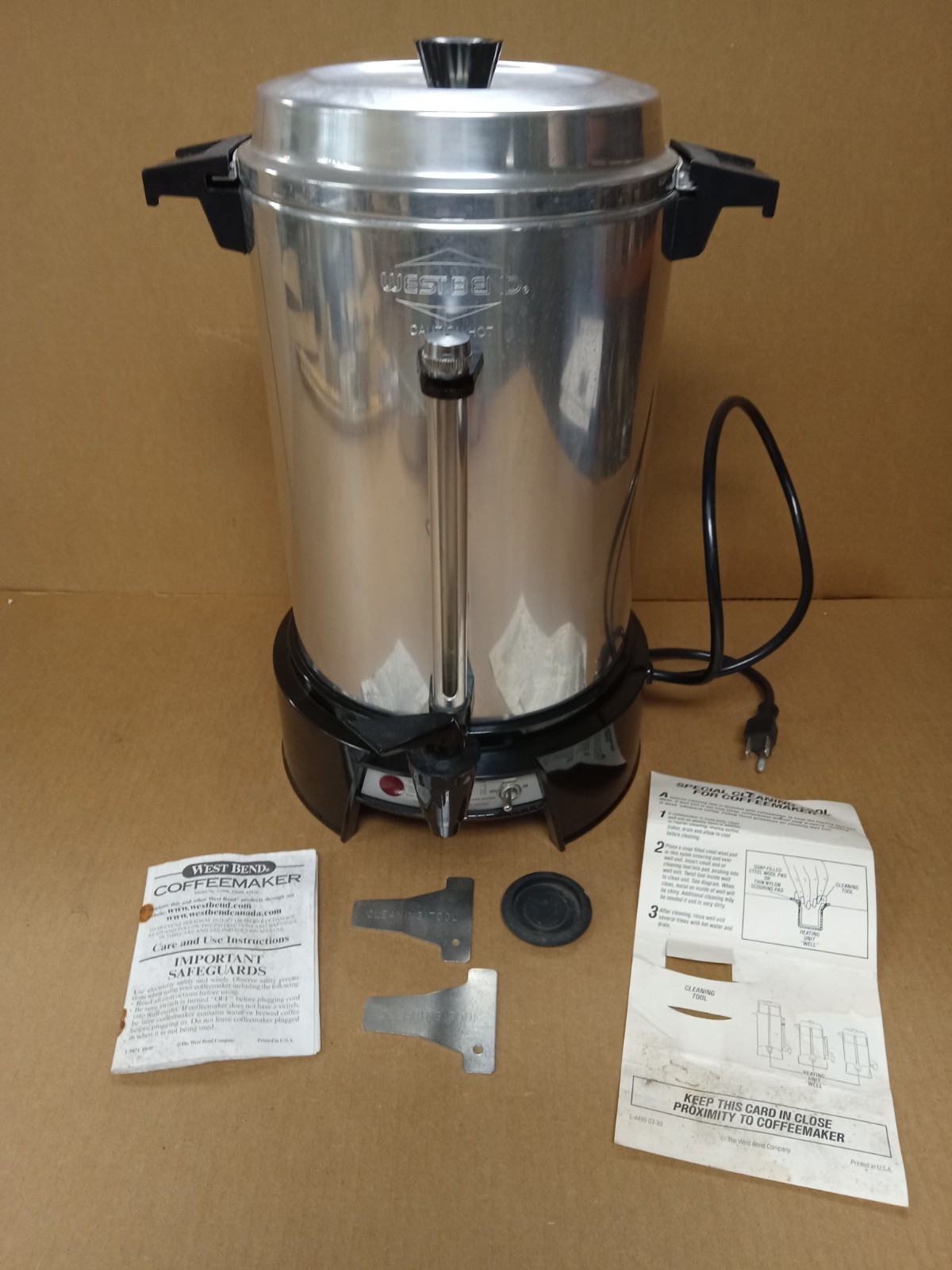 West Bend Coffee Maker, 25-55 Cups, Model 13500