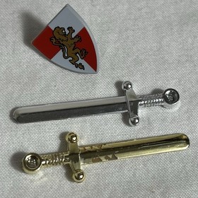 LEGO Castle Kingdoms 7946 King's Castle Minifigure & Parts Lot Dragon Knight