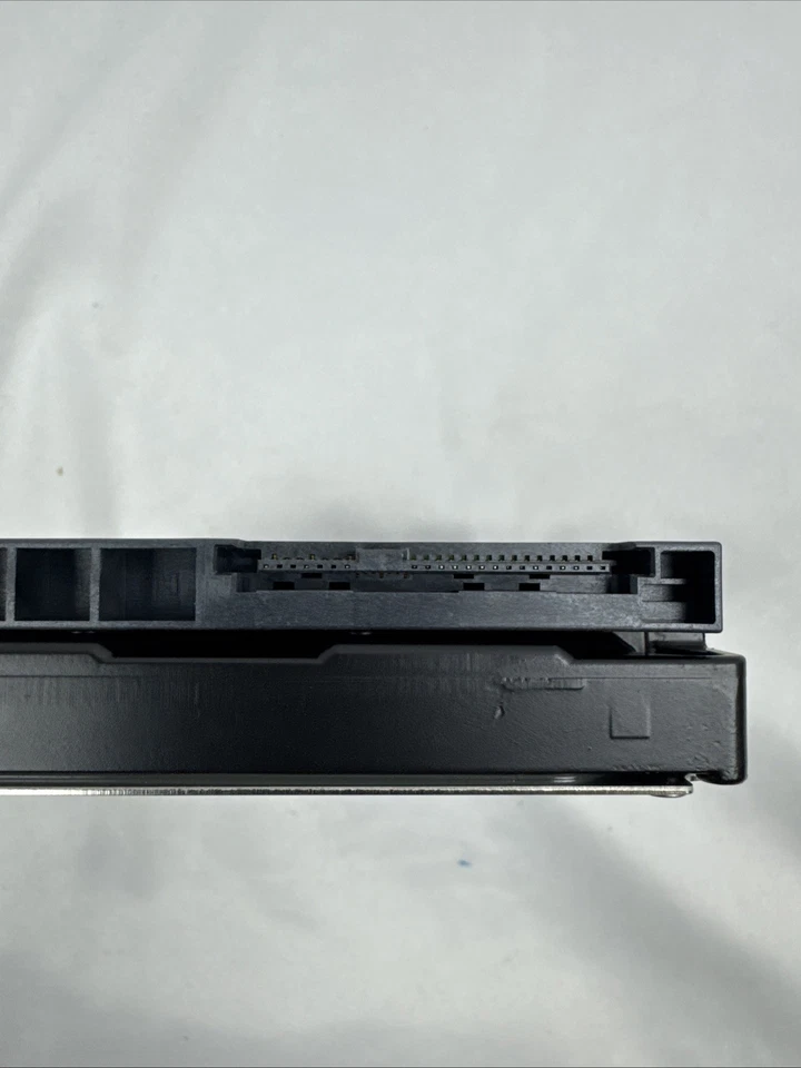 HGST 6TB 3.5" SAS Hard drive 12G HUS726060AL5210 - Image 3 of 3