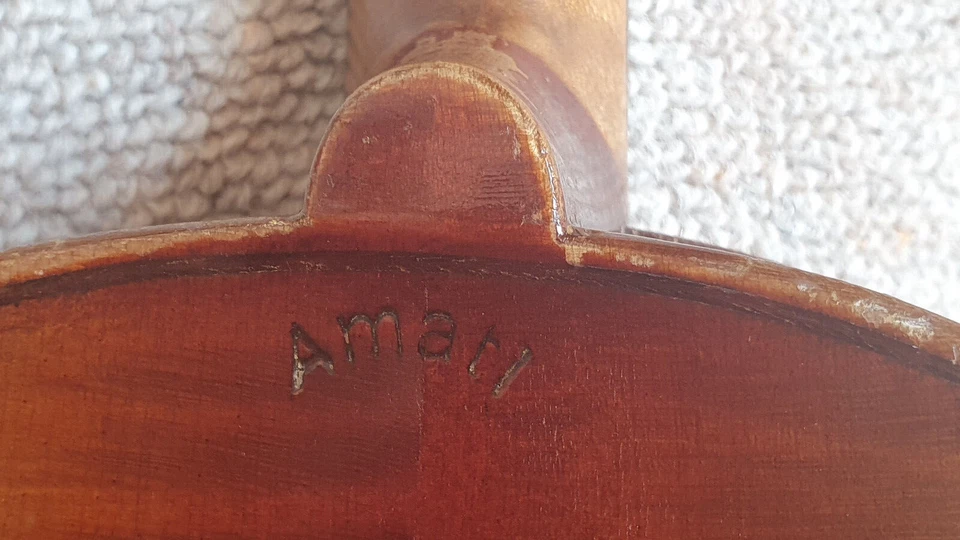 Nice old  Violin 4/4 "Copy of Nicolaus Amati" + branding at the back - Image 2 of 4