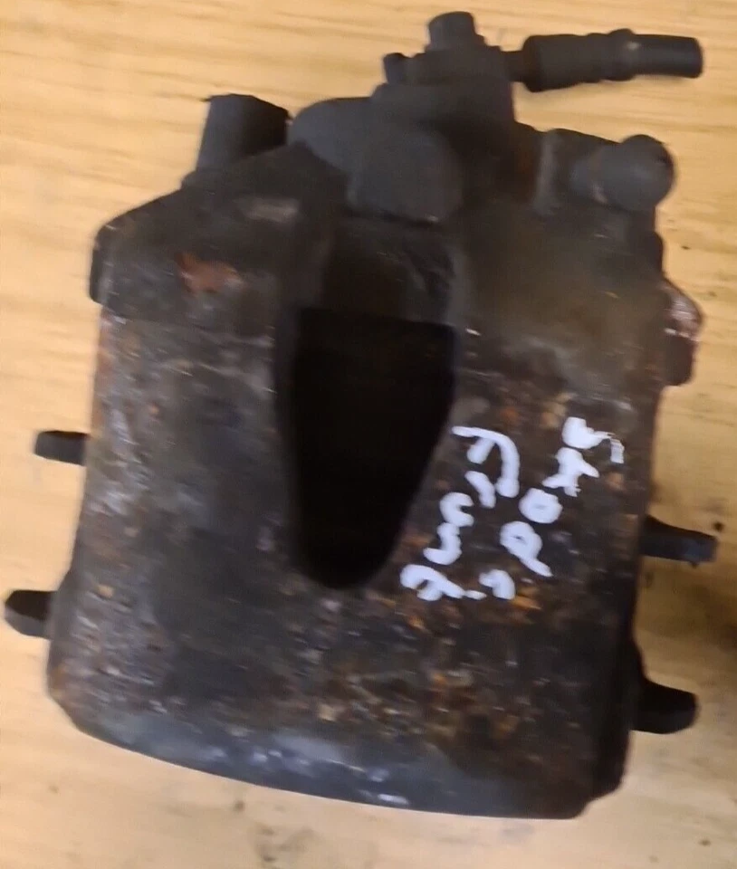 Skoda Octavia MK3 2018 pinzas de freno delanteras del lado del conductor y del pasajero (par) DYA Foto 3 de 4