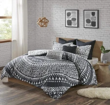 Urban Habitat Larisa Cotton Comforter 7 pc Set-Luxe Medallion - King/Cal King