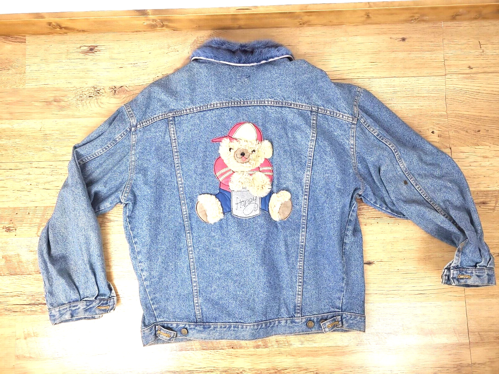 Vintage Lee Denim Jacket With Detachable Fur Collar and Bear Motif XL Unisex
