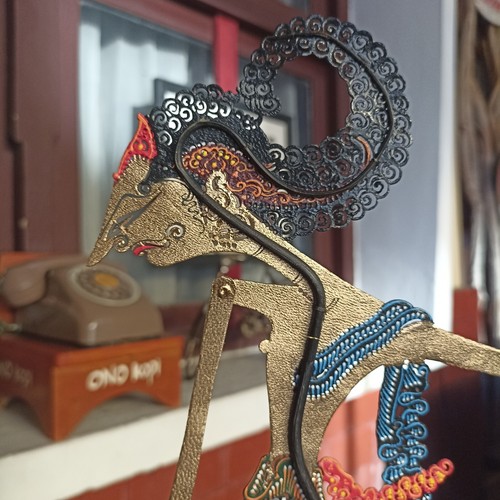 Wayang Kulit Lesmana Pupazzi Ombra Taglia Media con Motivi Batik Tradizionali - Foto 2 di 5