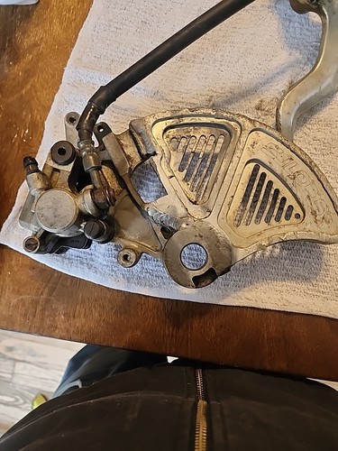 2002 YZ250F WR250F OEM REAR BRAKE CALIPER MASTER CYLINDER PEDAL RESERVOIR... - Picture 3 of 4