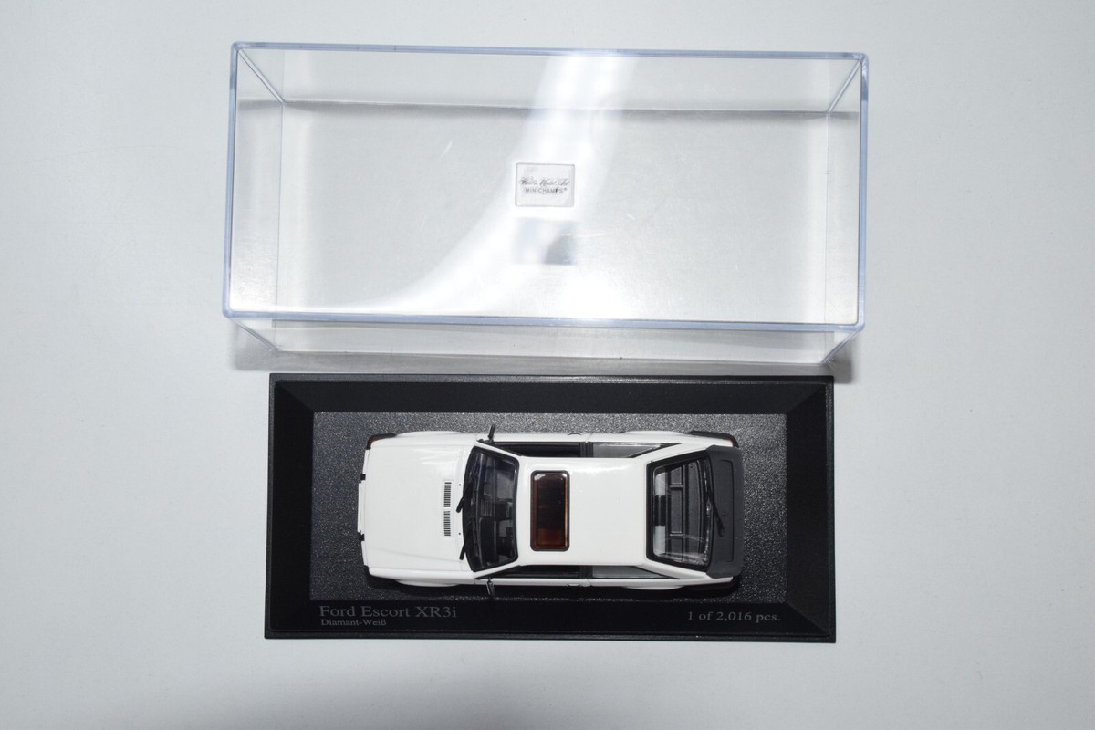 B25 1:43 MINICHAMPS 400 085070 FORD ESCORT III MK3 XR3i 1982 WHITE MIB