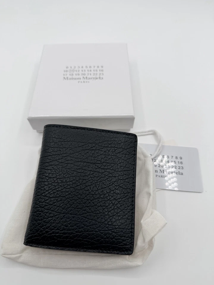 Cartera Maison Margiela de cuero negra plegable con bolsillo para monedas Foto 2 de 4