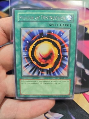 Meteor of Destruction DR3-EN161 Rare Dark Revelation Volume 3 Yu-Gi-Oh Near Mint