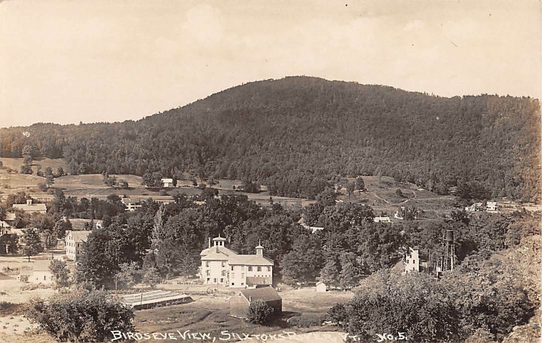 SAXTONS RIVER, VT, TOWN & COUNTRYSIDE OVERVIEW, REAL PHOTO PC c 191020