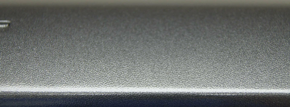 Pontiac Vibe 2003-08 puerta levadiza trasera moldura gris piedra lunar nuevo OEM 88969822 Foto 3 de 4