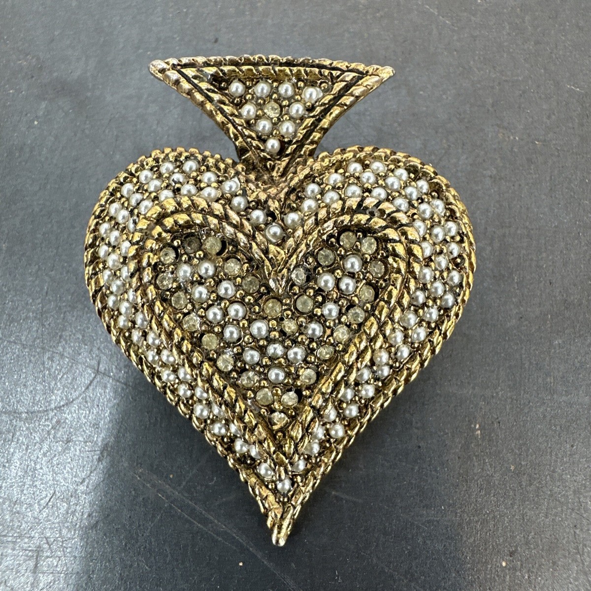 Coach Dick Weldon - 1980s Vintage Tiny Pearl Hearts Brass Tone