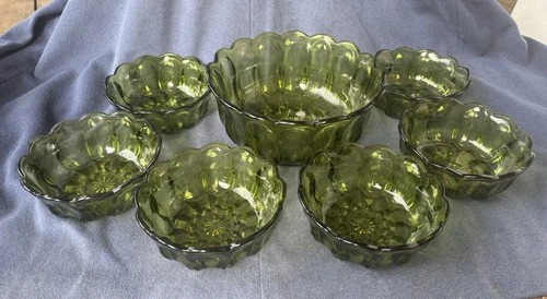 Vintage Anchor Hocking Fairfield 7-PC Salad Bowl Set Avocado Green
