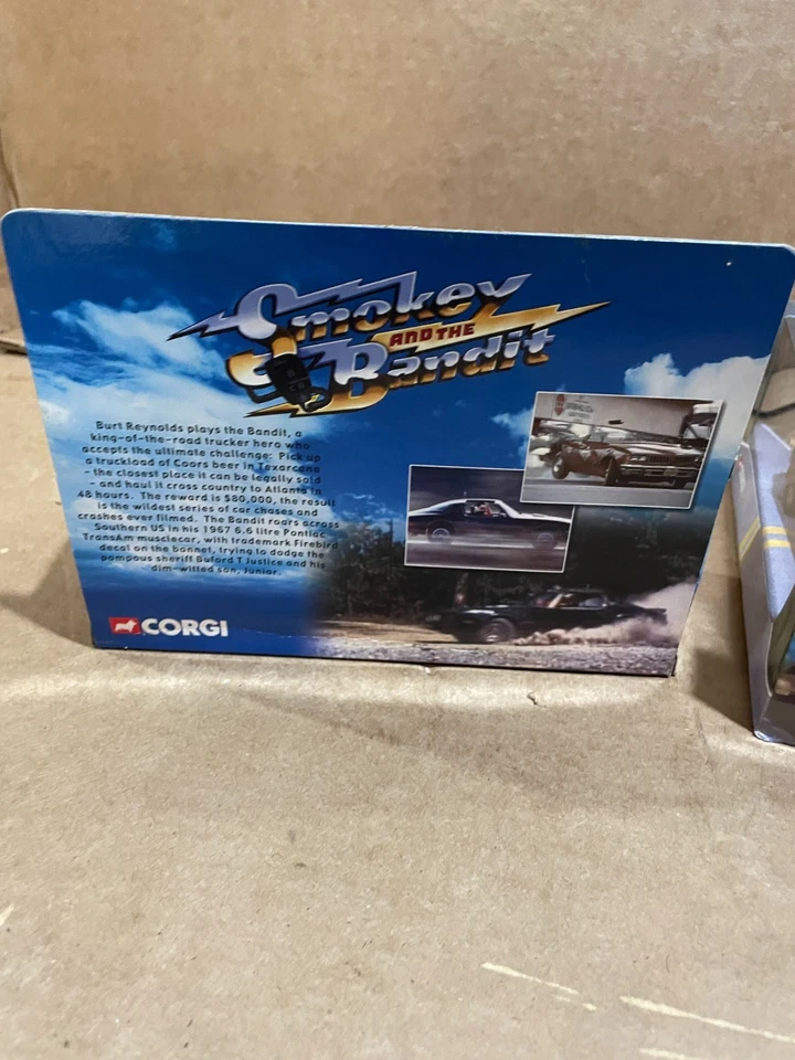Corgi CC54508 ‘Smokey and the Bandit’ Pontiac Firebird with Bandit figure - Image 3 of 4