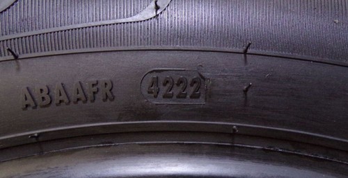 Ganzjahresreifen 225/50 R17 98V / Satz (2 Stk.) Ceat - Bild 7 von 7